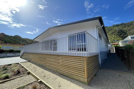 Photo of property in 380b Waikawa Road, Waikawa, Picton, 7220