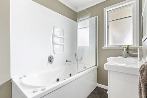 Photo of property in 2 Vivian Street, Solway, Masterton, 5810