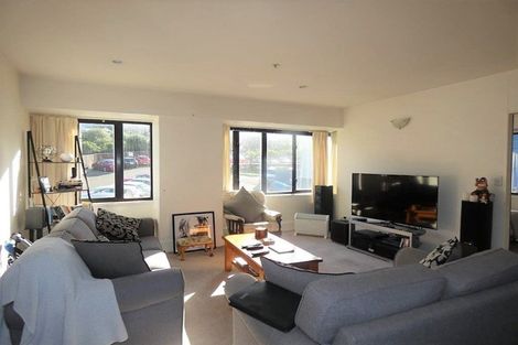 Photo of property in St Peters Apartments, 1e/192 Willis Street, Te Aro, Wellington, 6011