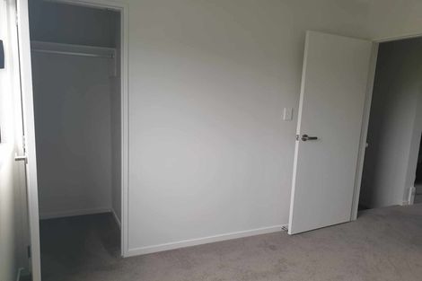 Photo of property in 11/8 Chivalry Road, Glenfield, Auckland, 0629