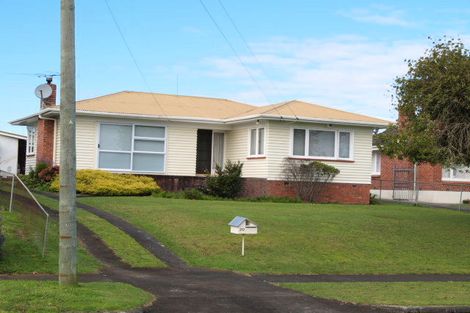 Photo of property in 22 Landon Avenue, Mangere East, Auckland, 2024