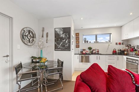 Photo of property in 34a Packe Street, Edgeware, Christchurch, 8013