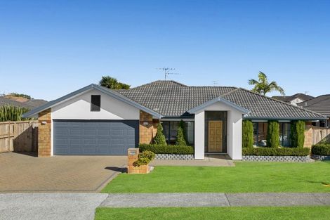 Photo of property in 7 Duntrune Road, Flat Bush, Auckland, 2016