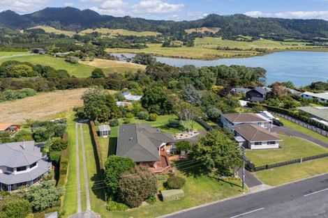 Photo of property in 233 Tanners Point Road, Tanners Point, Katikati, 3177