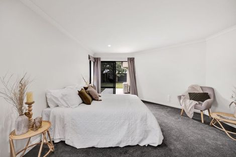 Photo of property in 1 Douglas Street, Hawera, 4610