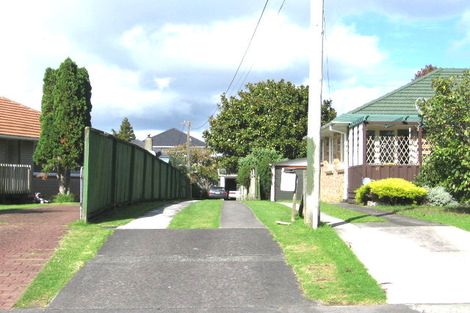 Photo of property in 47 Waipani Road, Te Atatu Peninsula, Auckland, 0610
