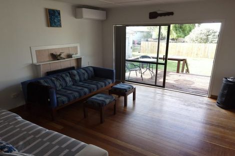 Photo of property in 3 Springs Road, Parakai, 0830