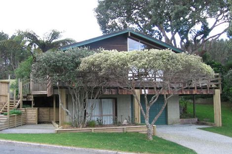 Photo of property in 128 Bambury Place, Onemana, Whangamata, 3691