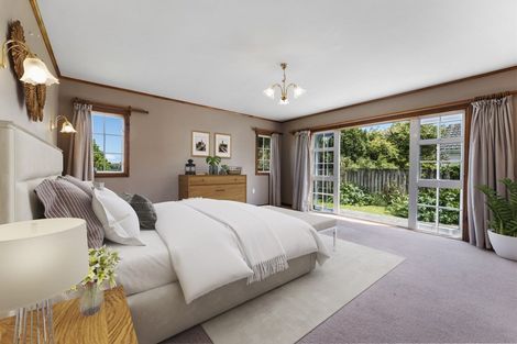 Photo of property in 88 Mangorei Road, Strandon, New Plymouth, 4312