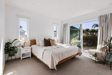 Photo of property in 30 Colpoma Close, Papamoa Beach, Papamoa, 3118