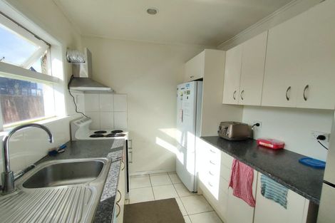 Photo of property in 6c Seaview Road, Milford, Auckland, 0620