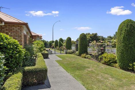 Photo of property in 2 Callum Brae Drive, Rototuna, Hamilton, 3210