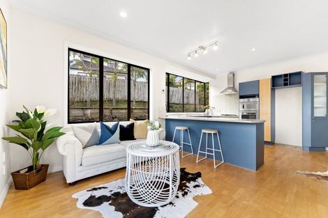 Photo of property in 19 Virginia Street, Henderson, Auckland, 0612