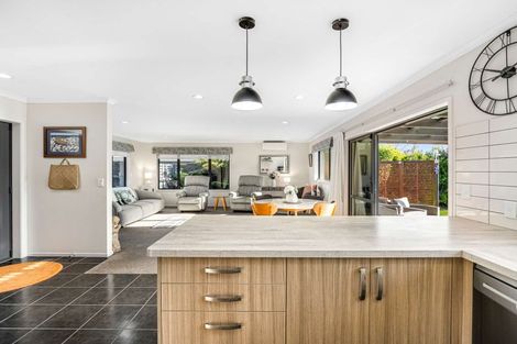 Photo of property in 5 Carroll Place, Owhata, Rotorua, 3010