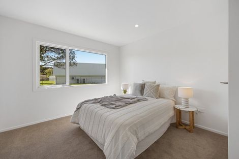 Photo of property in 160 South Road, Spotswood, New Plymouth, 4310