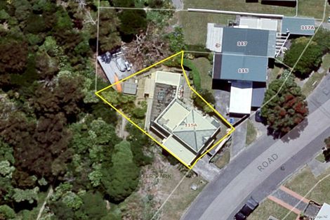 Photo of property in 115a Akaroa Drive, Maupuia, Wellington, 6022