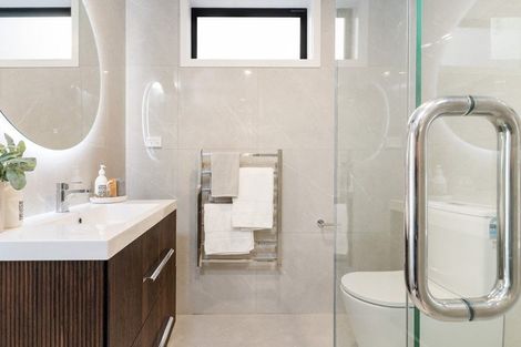 Photo of property in 307a Mount Pleasant Road, Mount Pleasant, Christchurch, 8081