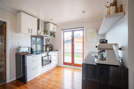 Photo of property in 6b Salisbury Avenue, Terrace End, Palmerston North, 4410