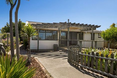 Photo of property in 69 Matai Street, Castlecliff, Whanganui, 4501