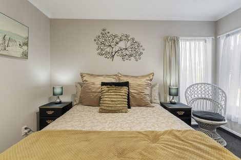 Photo of property in 6 Downing Place, Welcome Bay, Tauranga, 3112