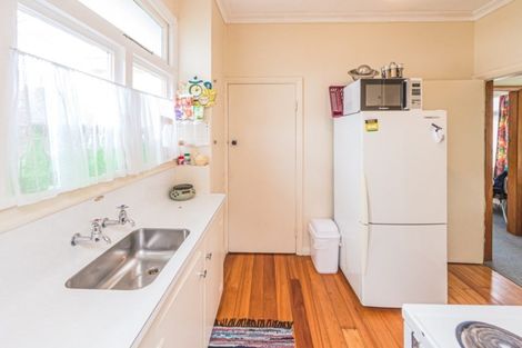 Photo of property in 64 Great North Road, Saint Johns Hill, Whanganui, 4500