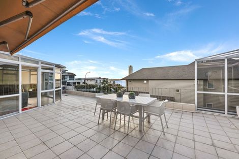 Photo of property in 2/9 Takutai Avenue, Bucklands Beach, Auckland, 2012