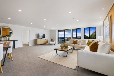 Photo of property in 4c/173 Hurstmere Road, Takapuna, Auckland, 0622