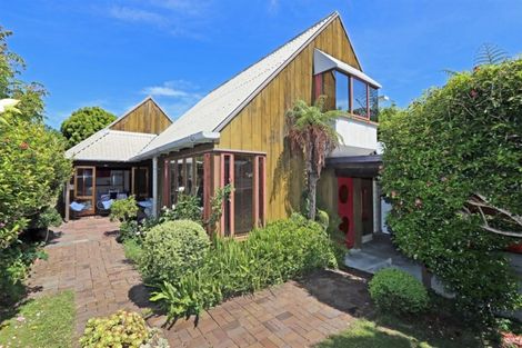 Photo of property in 20 Pipi Street, Te Awanga, 4102