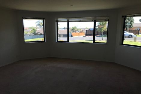 Photo of property in 24 Woodcroft Way, Pukekohe, 2120