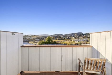 Photo of property in 49 Totara Terrace, Wanaka, 9305