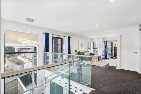 Photo of property in 1 Arataki Way, Glen Eden, Auckland, 0602