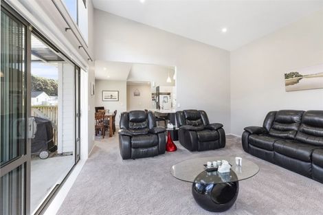 Photo of property in 14a Banks Boulevard, Whitby, Porirua, 5024