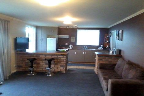 Photo of property in 16 Middleton Street, Thornbury, Riverton, 9883