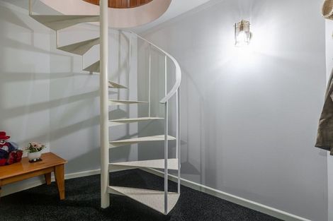 Photo of property in 23 Chilton Grove, Hokowhitu, Palmerston North, 4410