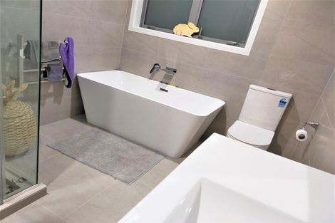 Photo of property in 49a Elliot Street, Howick, Auckland, 2014