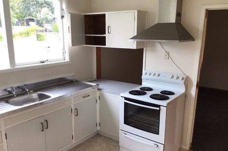 Photo of property in 6 Azalea Place, Waiuku, 2123