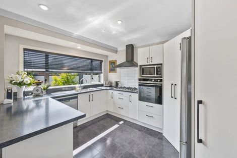 Photo of property in 7 Harrison Court, Clive, 4102