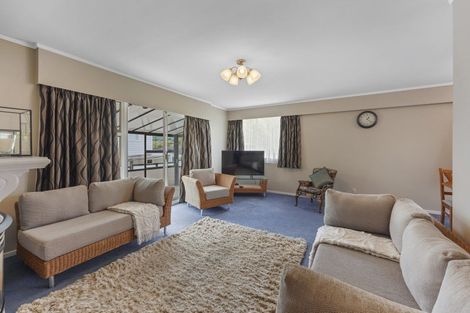 Photo of property in 23 Montana Road, Totara Park, Upper Hutt, 5018