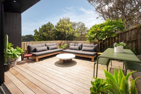 Photo of property in 13 Elphinstone Avenue, Strathmore Park, Wellington, 6022