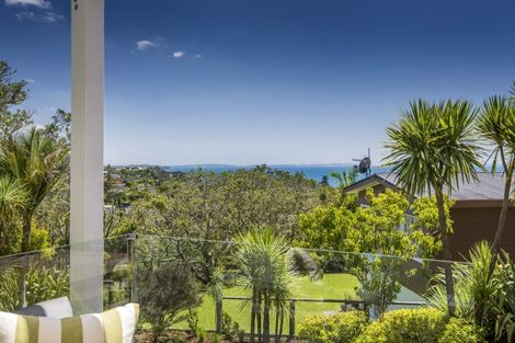 Photo of property in 120 Aberdeen Road, Campbells Bay, Auckland, 0620