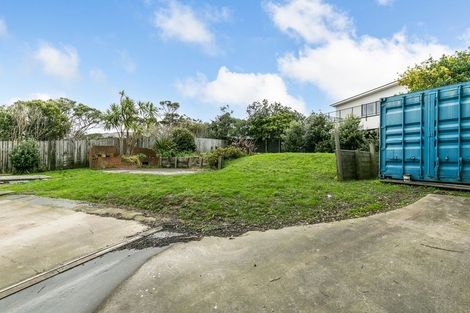 Photo of property in 43 Hiwi Crescent, Titahi Bay, Porirua, 5022