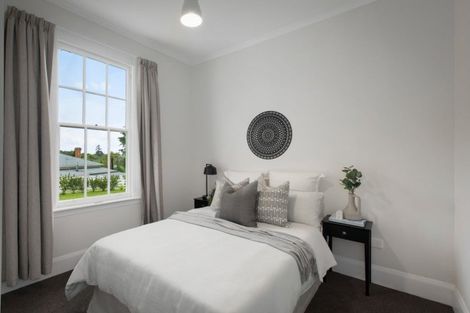 Photo of property in 15 Symonds Street, Onehunga, Auckland, 1061