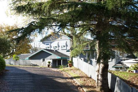 Photo of property in 37 Tanglewood Place, Cockle Bay, Auckland, 2014