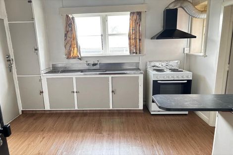 Photo of property in 96 Forest Lake Road, Forest Lake, Hamilton, 3200