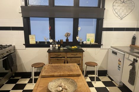 Photo of property in 127/8a Saint Aubyn Street, New Plymouth, 4310