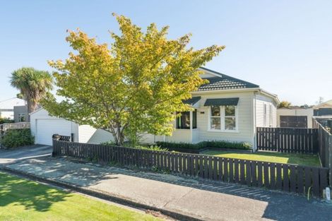 Photo of property in 15 Douglas Street, West End, Palmerston North, 4412