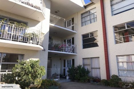 Photo of property in 1/10 Hunter Street, Hamilton Lake, Hamilton, 3204