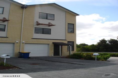 Photo of property in St Claire Village, 9/172 Mcleod Road, Te Atatu South, Auckland, 0610