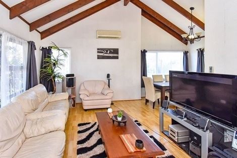 Photo of property in 4 Tadley Court, Goodwood Heights, Auckland, 2105