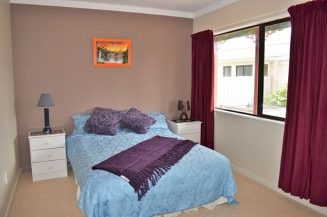 Photo of property in 4 Tararua Crescent, Otaki, 5512